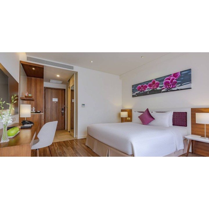 Deluxe City View Room